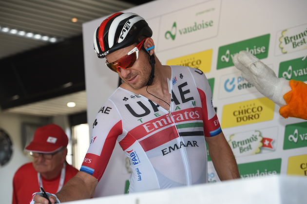 Alexander kristoff signs in